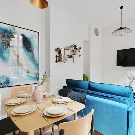 Apartment Charming Apartment-6p- Montorgueilrepublique Paris