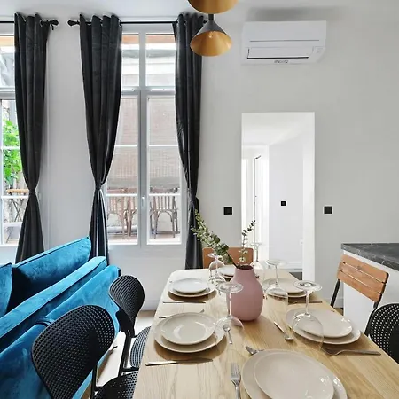 Apartment Charming Apartment-6p- Montorgueilrepublique Paris
