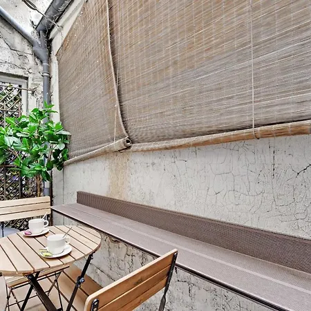 Charming Apartment-6p- Montorgueilrepublique Apartment *